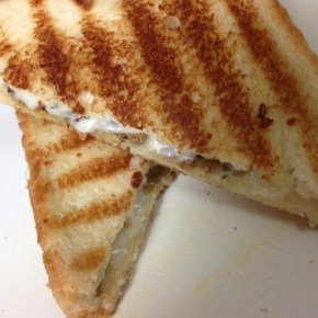 Caramelized Onion and Mozzarella Grilled Cheese&nbsp;Sandwiches